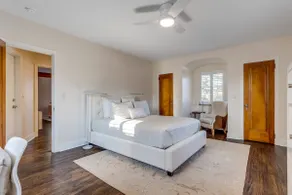 Serene Luxury @ 504 Bascom Ave - Image 4