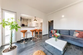 Two-room apartment near Chanot, stadium, St Joseph hospital, beaches - Image 2