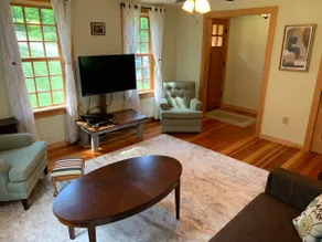 Rural house with Horse Boarding & Riding nearby! - Image 5