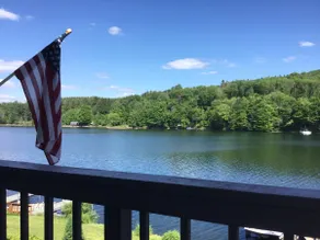 Tranquility View at the Lake House - Image 4