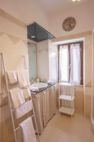 Elegant love nest in the village - Image 3