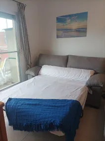 Sunny Apartment - Image 4