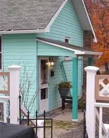 CHARMING COTTAGE in Smalltown USA - Image 2