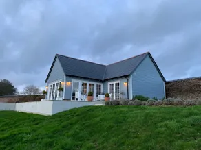 The Summer House - Image 5