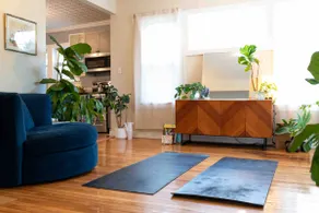 Sunny Artist’s Home Filled with Plants - Image 2