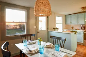 Chic Beach Bungalow - Amazing Sunsets! - Image 3
