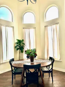 The Castle-Family Friendly-Spacious-Large Parking - Image 3