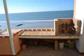 Beachfront penthouse apartment - Image 4