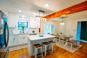 Lakefront 3BR+Loft | Dock | Firepit | Kayaks - Image 4