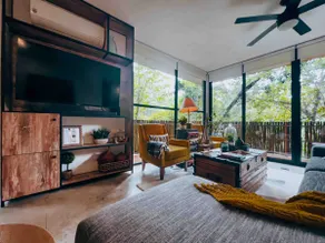 Stylish 2-bedroom unit with the pool - Image 4