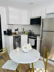 New Embassy Enclave in Woodley Park with Parking - Image 5