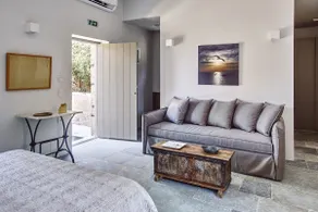 Nikolaou Art Residence, 1-room garden-view studio - Image 3