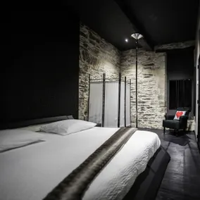 Une Parenthèse, charming cottage and spa. - Image 3