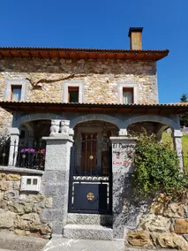 Great country house in the mountains of Leon. - Image 4