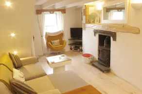 Cosy Cornish Cottage with Firepit & Parking - Image 3
