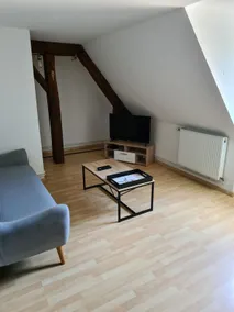 2 bedroom apartment at the foot of the castle – parking - Image 3