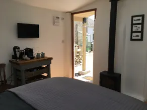 Gorgeous studio in St Agnes. 15 min walk to beach. - Image 5