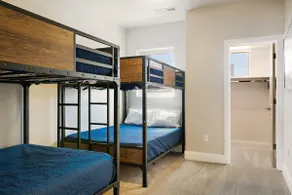 Zion Oasis: Resort Amenities, Downtown Hurricane - Image 4