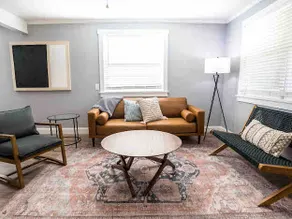 🪴 🔥 Newly renovated 4BR home w/ private backyard🏡 - Image 4