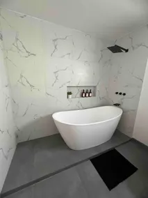 House with 4 bedrooms - Image 5
