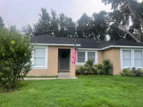 Cheerful 3 Bed/ 2 Bath in San Antonio! - Image 2