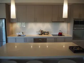 Beautiful Executive Apartment 250m to Cable Beach - Image 5