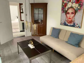 4 Bedroom Bungalow Walking Distance to City Center - Image 3