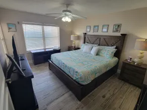 Bobby's oceanfront   2 king suites and bunk beds condo - Image 4