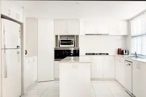Brand New House in Central Location For Non Smokers Only - Image 4