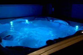 ★ 2 Hektar Privatsphäre ★ A / C ★ Whirlpool ★ WiFi ★ Spielzimmer ★ - Image 4