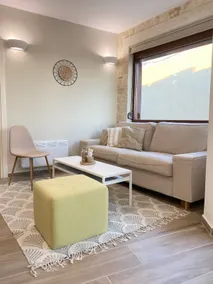 Makry-Gialos Luxury Seaview Apartment - Image 2