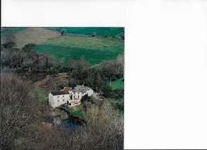 old mill with its residential house - Image 3