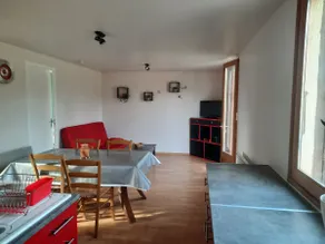 chalet in the heart of a quiet Ardeche hamlet - Image 2