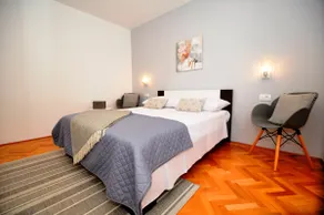 Apartment Nesh Split - Image 3
