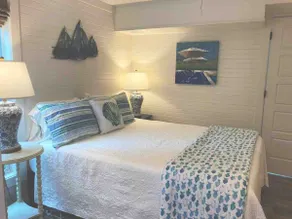 Beach Walk Bungalow 1Bedroom 1Bath, 4 blocks to the beach!! Private Courtyard - Image 5