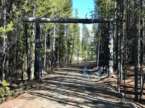 Henry’s Lakefront Private Cabin - Image 2