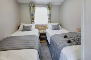 Elegant Castleton Holiday Home - Image 3