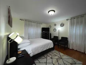 Paradise On The Hill Luxury Apartment. - Image 5