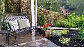 Beautiful Miner's Cottage in a Garden - Image 5