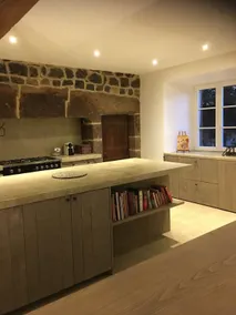 STORE CHARMENDE HUS I HØJEN AF AUBRAC PLATEAU - Image 3