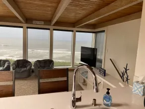 Beach House On The Bluff! - Image 5