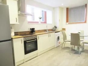 Cosy apartment (8) in converted church Warrington - Image 3