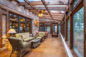 Anam Cara Cabin: Magical retreat on idyllic lake. - Image 5