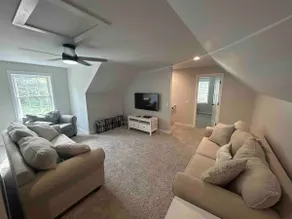 5BD 3BA - Close to Lake - Private Beach Access - Golf Cart - Fire Pit - Image 3