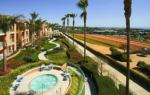 Grand Pacific Palisades Resort - Image 4