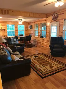 3 BR, Secluded Cabin on Mississippi Backwaters - Image 2