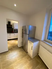 Renovated 3.5 rooms 85 m² + balcony, TV, WiFi, washing machine - Image 3