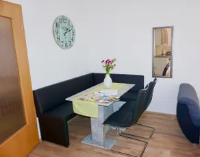 Green Flair, modern apartment., Balcony for 4 people - Image 2