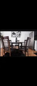 Elegant 3 bedroom residential home with free parking on premises. - Image 3