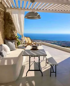 Studio apartment with a Terrace overlooking the Gulf - Lt - Image 4